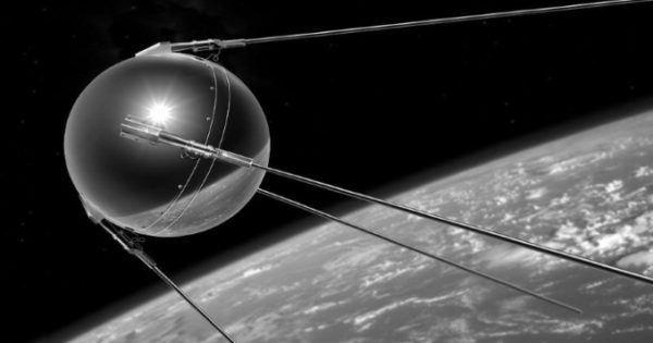 Russians launch Sputnik Satellite into Space - Razor Robotics